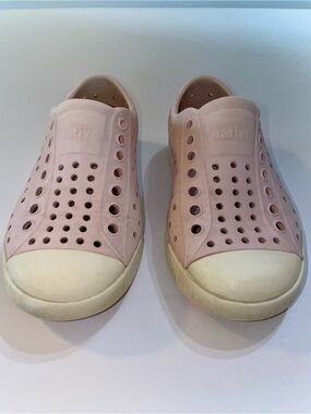 Native Shoes Jefferson Kids Pink Slip-On Sneakers Size 8